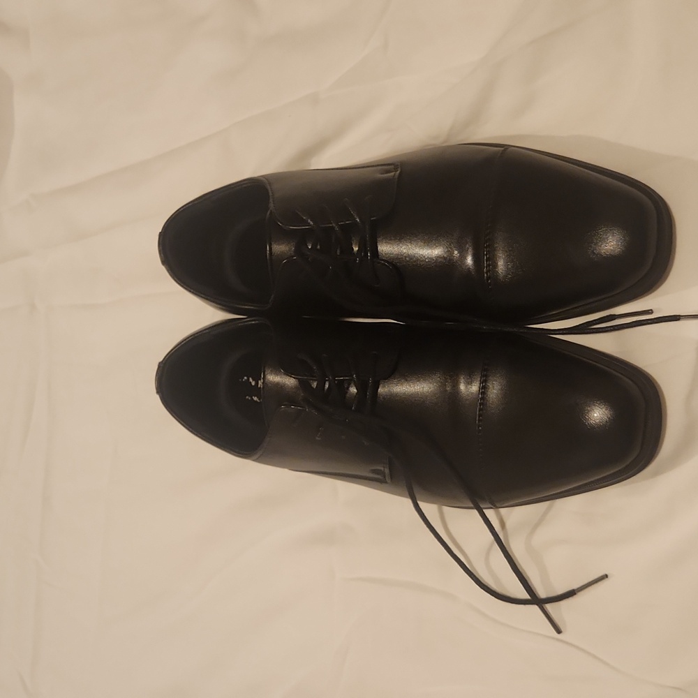 Mens dress shoes
